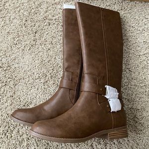 BASS AVERY COGNAC FAUX LEATHER BOOTS NIB 9